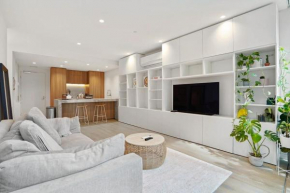 Stylish Gem @ St kilda Rd Next to Grand Prix